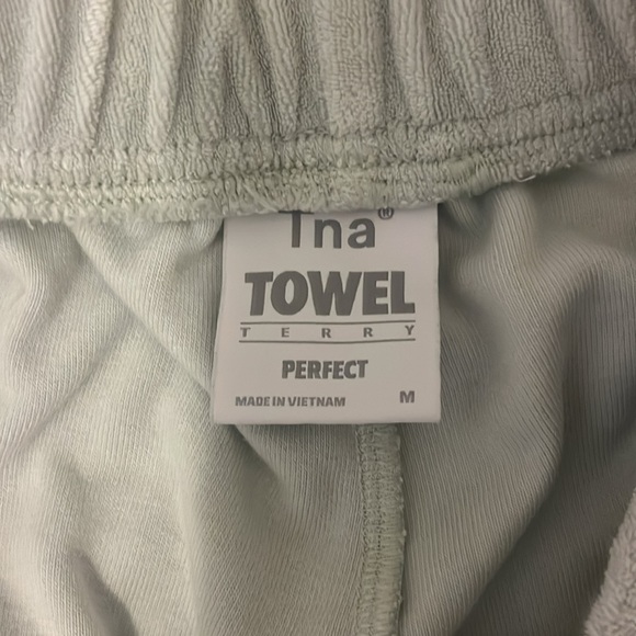 Tna towel shorts (very very light green, could be considered off white) - Picture 3 of 4